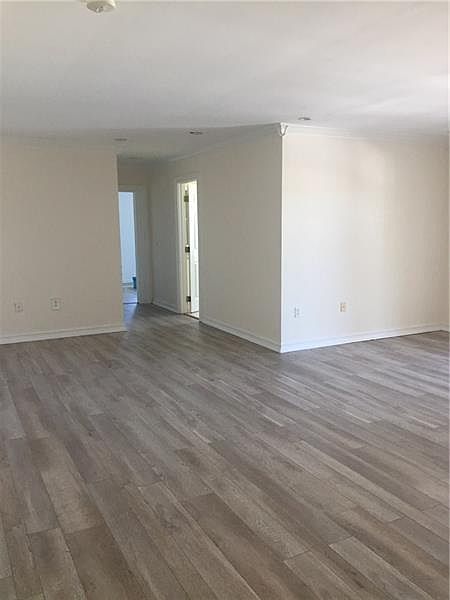 2nd image of 5072 N 32nd St