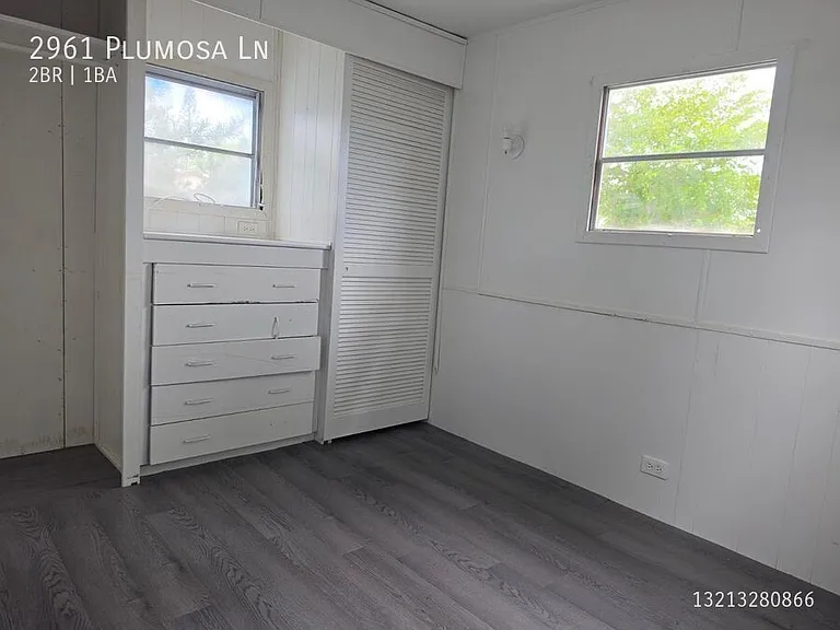 2961 Plumosa Ln — Photo 7