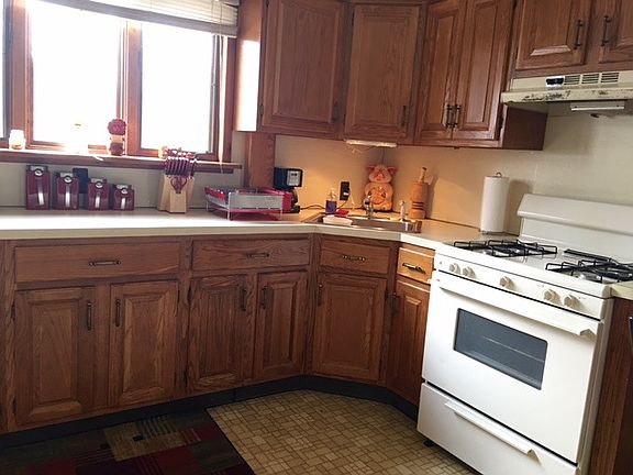5th image of 21 Seward Ave #1