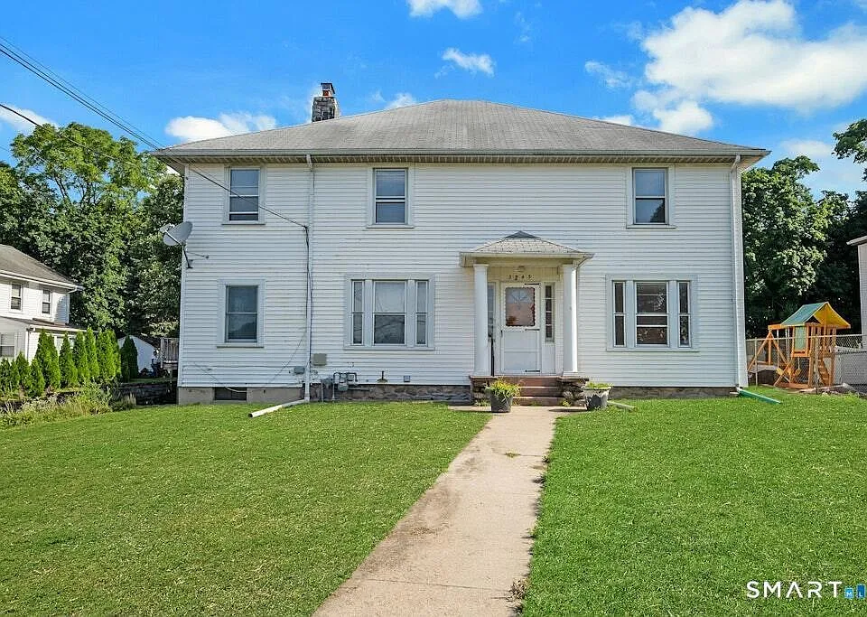 2743 Boston Post Rd