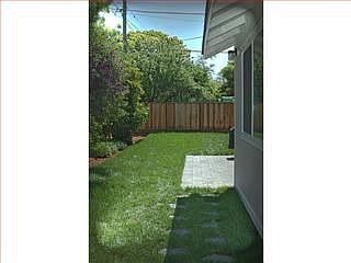5th image of 3032 Ross Ave