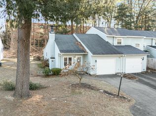 81 Tallow Wood Dr, Clifton Park, NY 12065