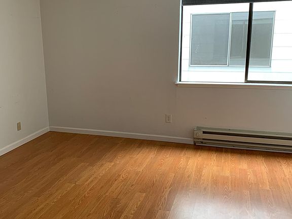 4th image of 355 Euclid Ave #201