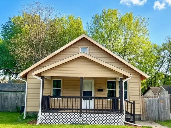 1512 Vernon St, Rockford, IL 61103