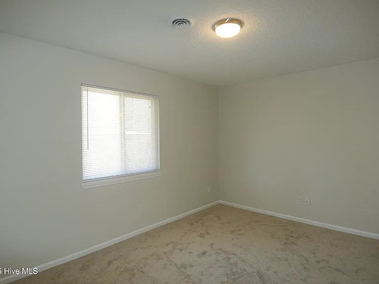 1729 Elmwood St #D — Photo 12