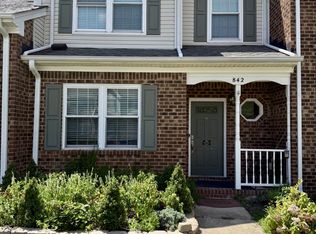 842 S Lake Cir #1, Chesapeake, VA 23322