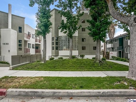 4th image of 1432 Barrington Way APT 105