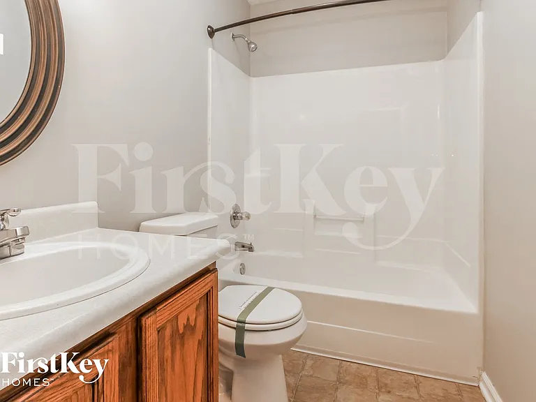 4700 Cork Ct — Photo 14