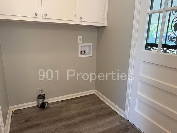2nd image of 2658 Galaxie St