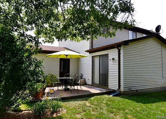 4th image of 1081 Keble Ct