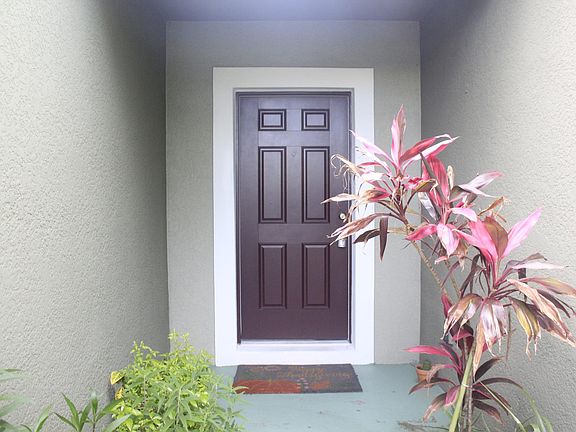 3rd image of 2432 Vineyard Cir
