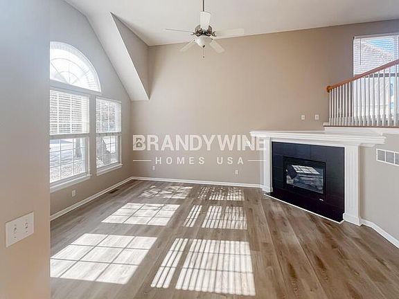5th image of 13313 Redwood Ln