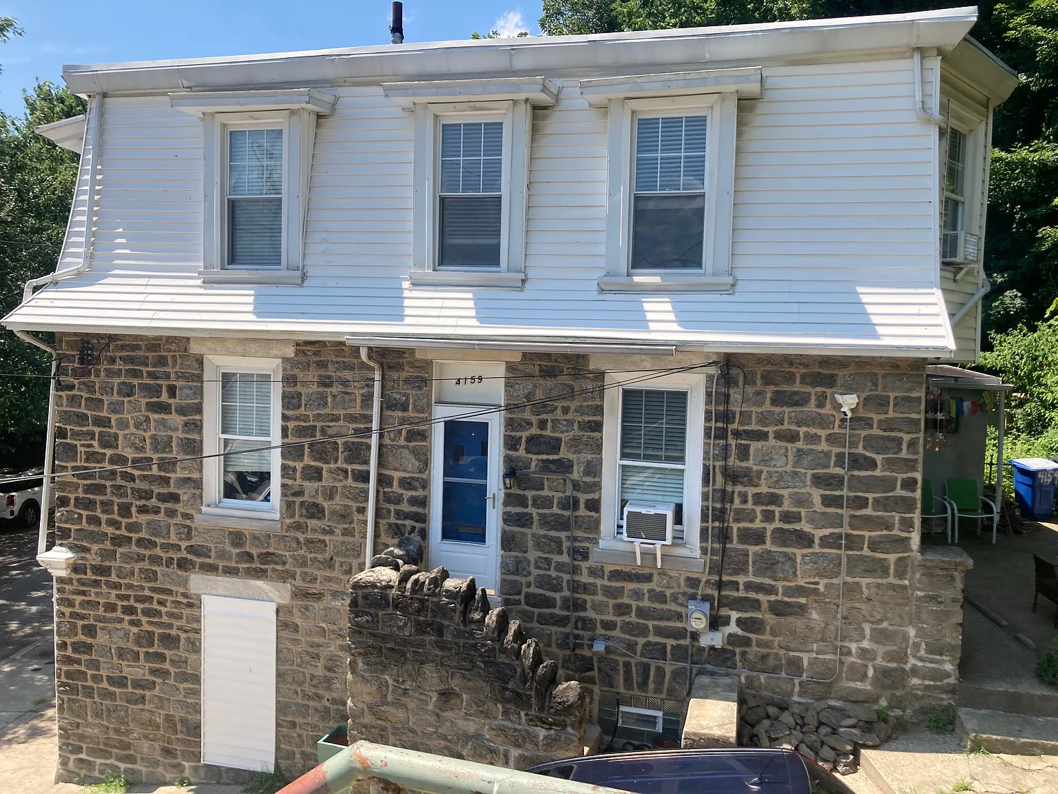 4 bed, 1250 sqft, $850 — Photo 2