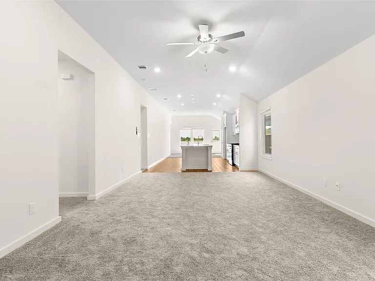 6643 Escondido Dr — Photo 3