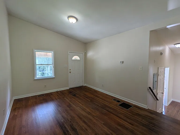 1615 Abner Ter NW — Photo 4