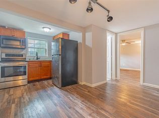 4206 Walker St #B, Houston, TX 77023