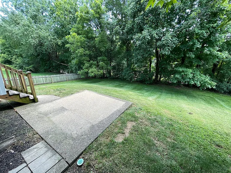 321 Arlington Meadows Dr — Photo 33