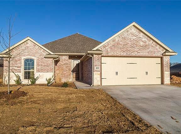 5th image of 203 Donna Cir