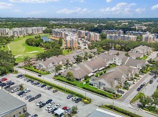 1050 Starkey Rd APT 704, Largo, FL 33771