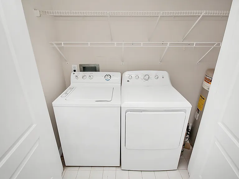 400 N Church St #414-1-1 — Photo 11