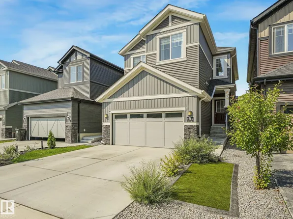 1214 Eaton Ln NW, Edmonton, AB T6M 1M9