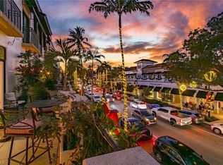 780 5th Ave S #3, Naples, FL 34102