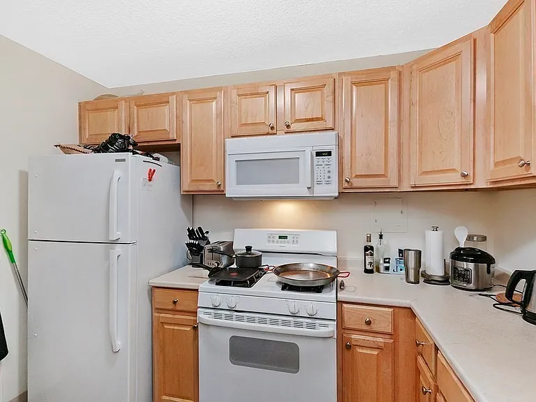 99 Pond Ave #708 — Photo 2
