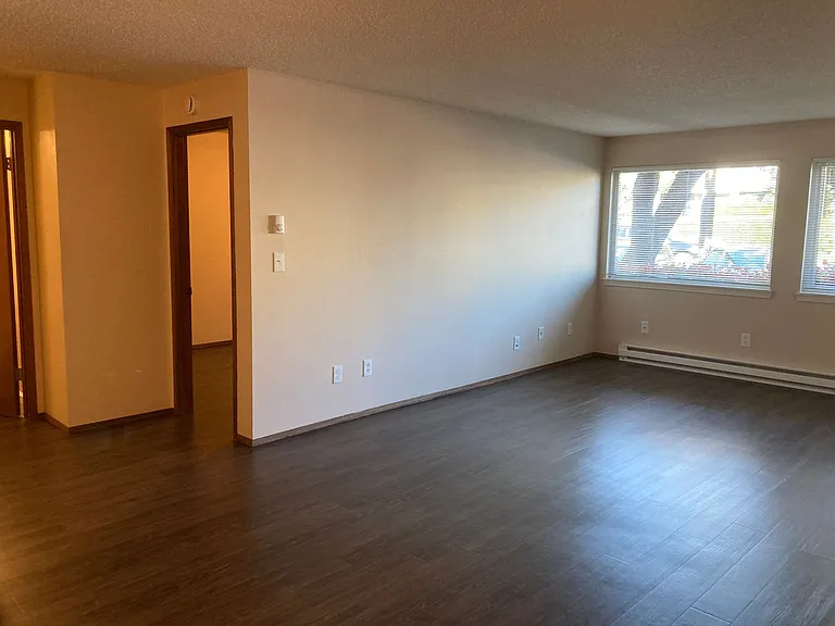 Greenwood Vista Apartments — Photo 3