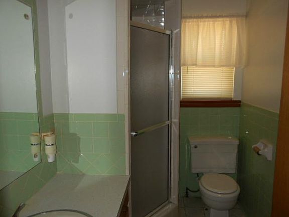 4th image of 216 McKinley Ave