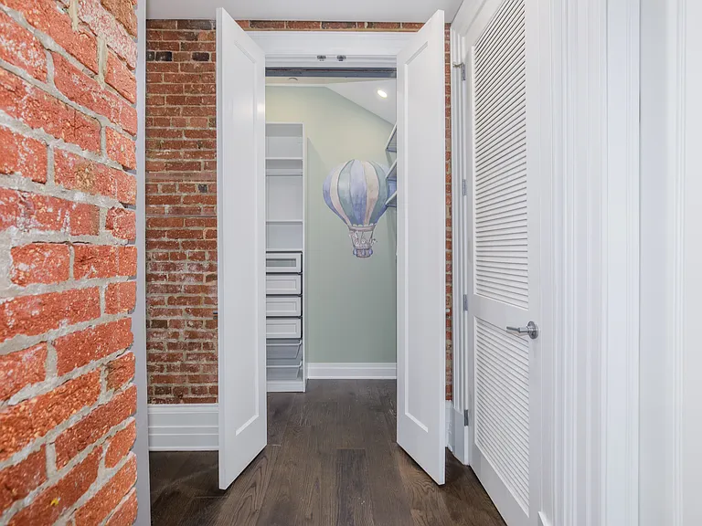 901 D St NE #1 — Photo 26