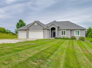 13833 Woodend Rd, Bonner Springs, KS 66012