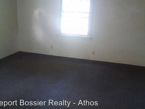 2nd image of 3048 Midway St