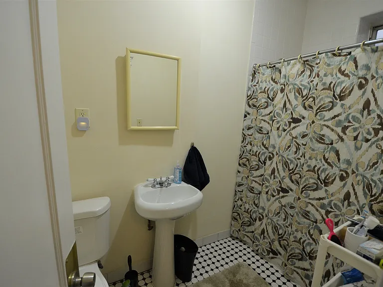65 Burbank St #18 — Photo 6