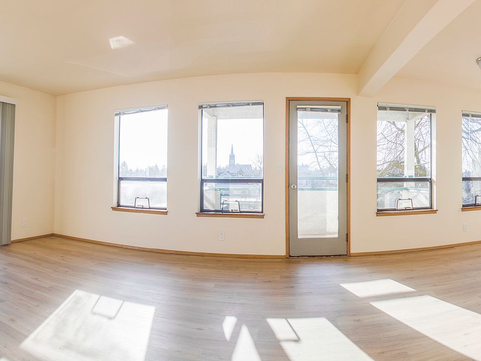 1st image of 5220 University Way NE #N101