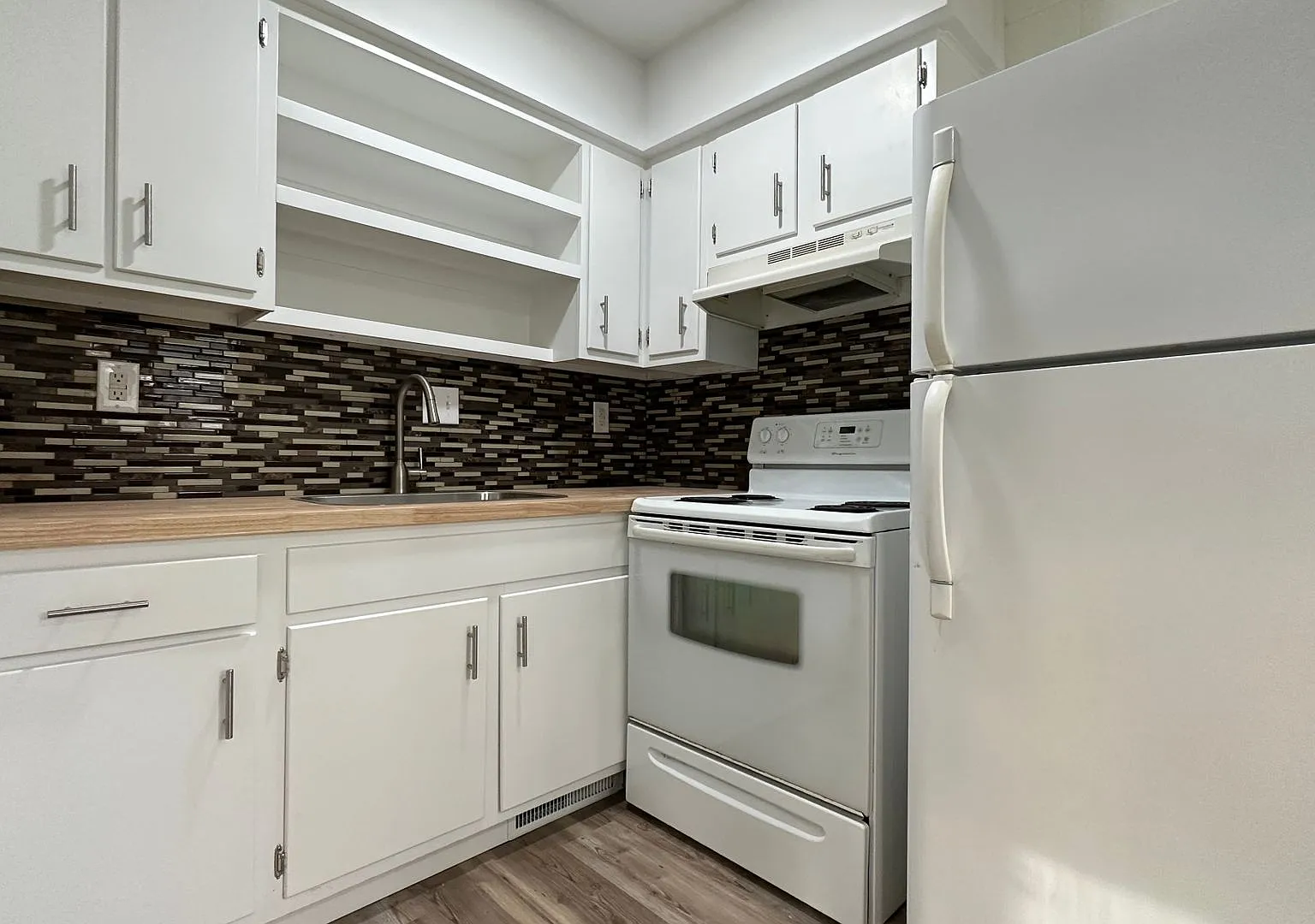 Great 1 Bedroom/1 Bath- Available AUGUST 2027! — Photo 4