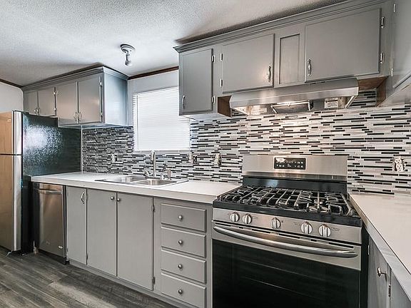 2nd image of 9505 Shady Meadow Way