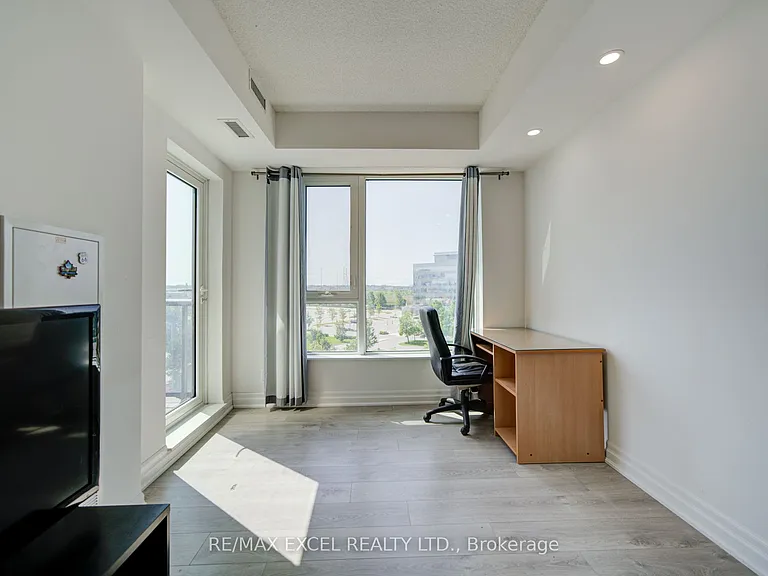 8 Rouge Valley Dr W #609B — Photo 17