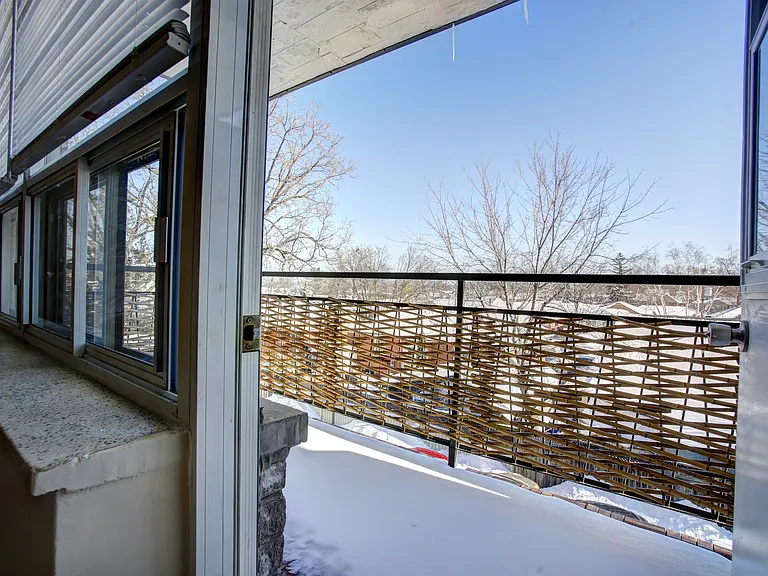 30 Mountain Ave S — Photo 11