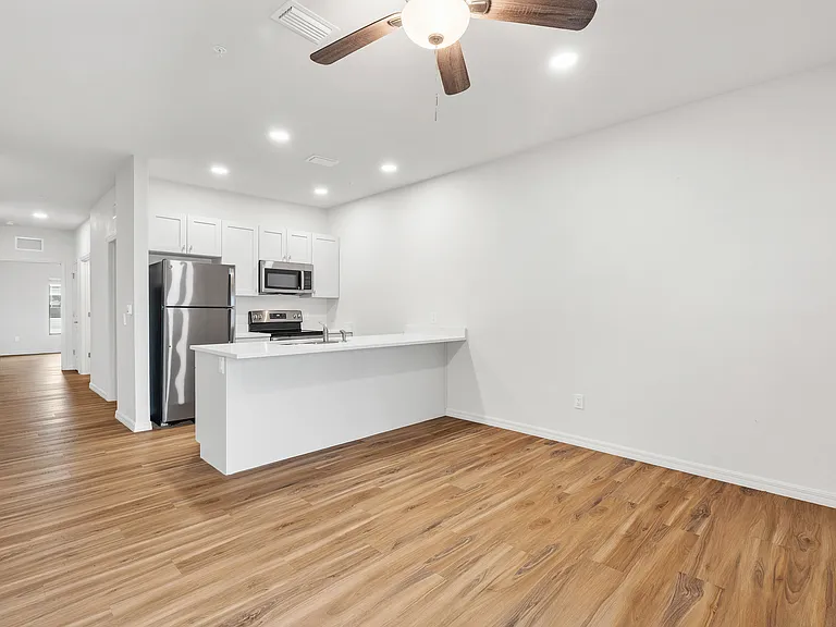 The Grove Apartment Homes — Photo 42