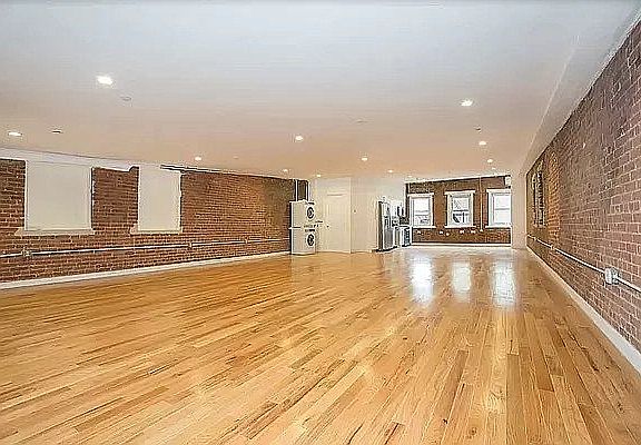 4th image of 75 Bowery #3AA