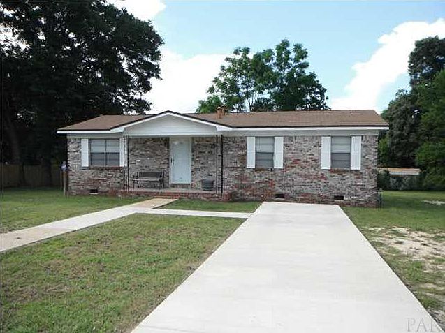 1st image of 130 Shadowlawn Ave