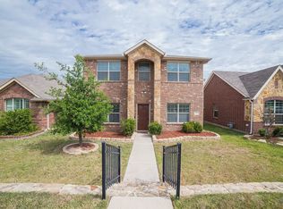 5848 Burgundy Rose Dr, Fort Worth, TX 76123