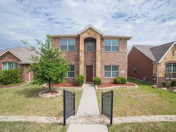 5848 Burgundy Rose Dr, Fort Worth, TX 76123