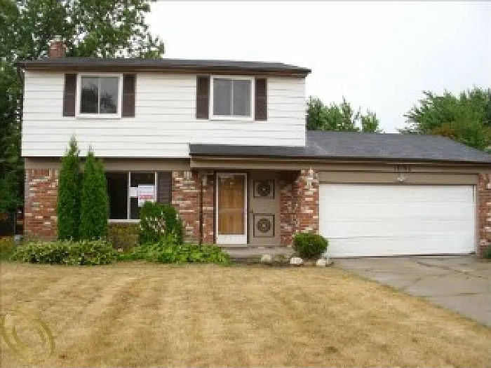 18195 Lincoln Dr photo 1