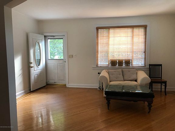 5th image of 291 Glen Ave
