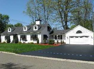 32 Mercury Ln, Jamestown, NY 14701