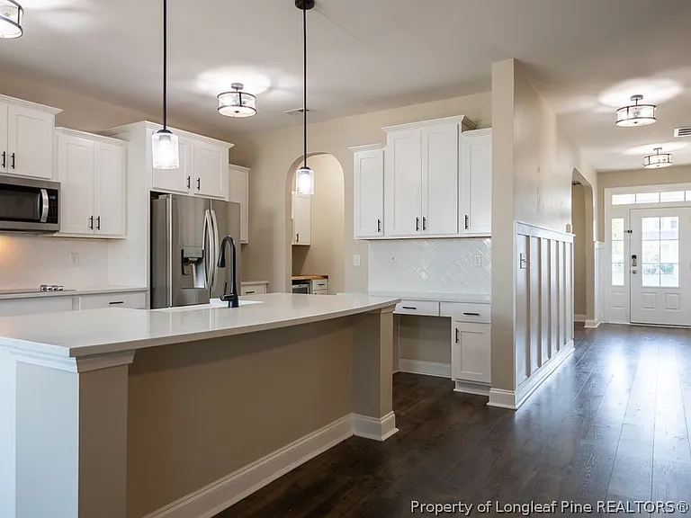 410 Longthorpe Rd — Photo 13