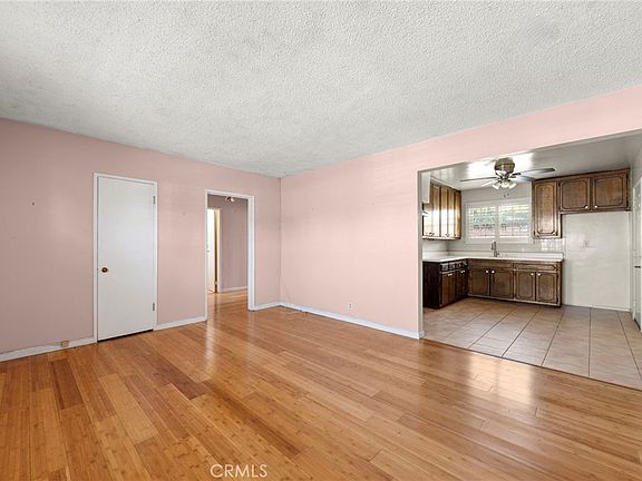 5th image of 2904 W Caldwell St