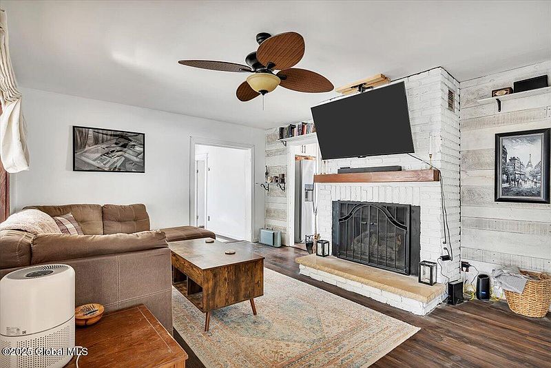 4th image of 35 Bellemeade Street
