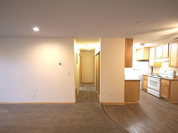 5th image of 401 E Burnsville Pkwy APT 101